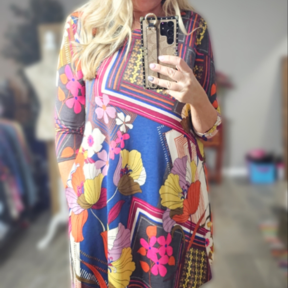 BOUTIQUE NWT Reg & Plus Honeyme Retro Floral Shift Dress